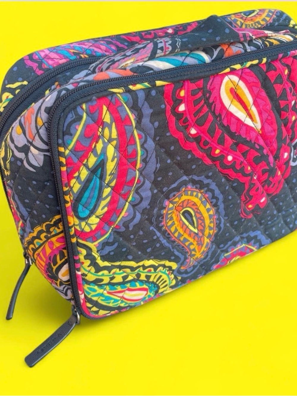 Vera Bradley Quilted Twilight Paisley Cosmetic makeup Bag Double zipper pocket